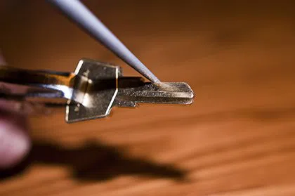 Everett MA Locksmith Store Everett, MA 617-829-4067 - broken-key-extraction